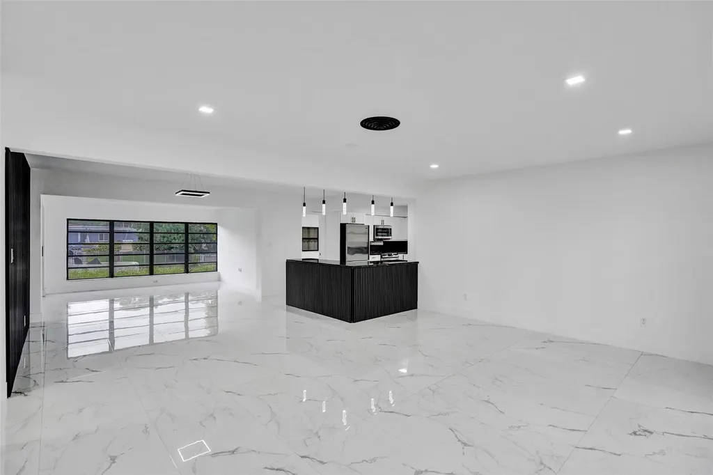5840 SW 14th Street Plantation FL 33317