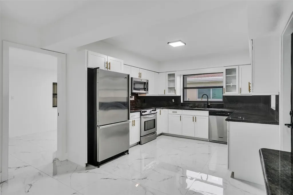 5840 SW 14th Street Plantation FL 33317
