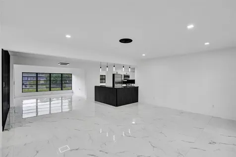 5840 SW 14th Street Plantation FL 33317