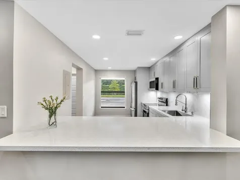 1381 NW 99th Avenue Pembroke Pines FL 33024