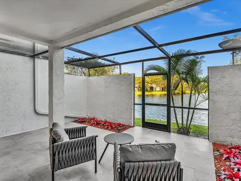 1381 NW 99th Avenue Pembroke Pines FL 33024