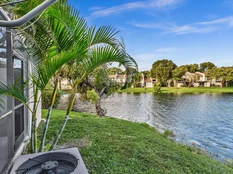 1381 NW 99th Avenue Pembroke Pines FL 33024