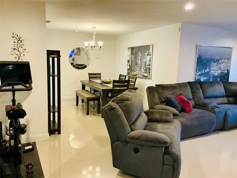8421 NW 21st Court Sunrise FL 33322
