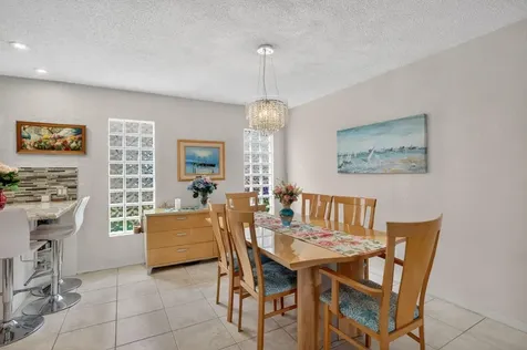 10638 NW 7th Street Pembroke Pines FL 33026