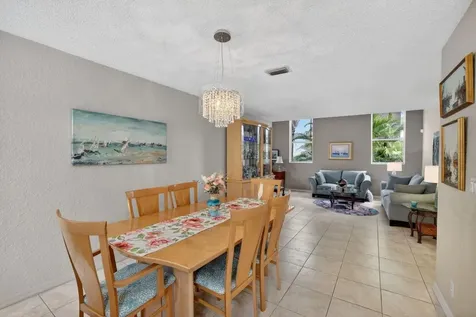 10638 NW 7th Street Pembroke Pines FL 33026