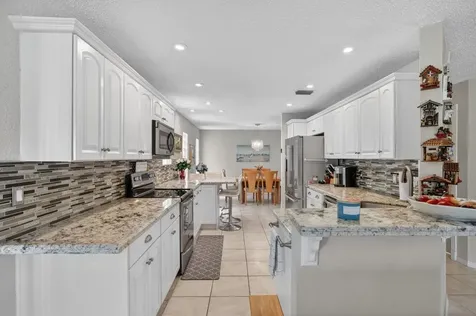 10638 NW 7th Street Pembroke Pines FL 33026