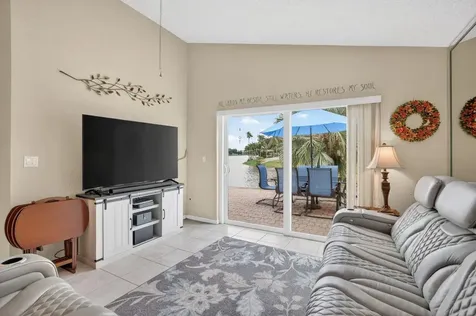 10638 NW 7th Street Pembroke Pines FL 33026