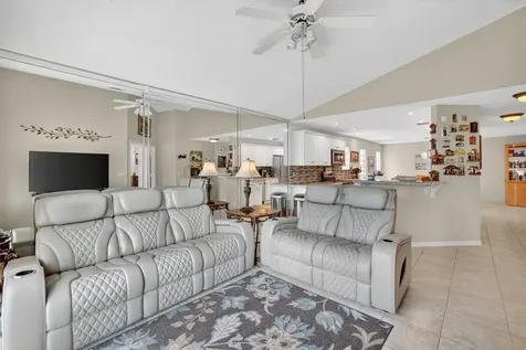 10638 NW 7th Street Pembroke Pines FL 33026