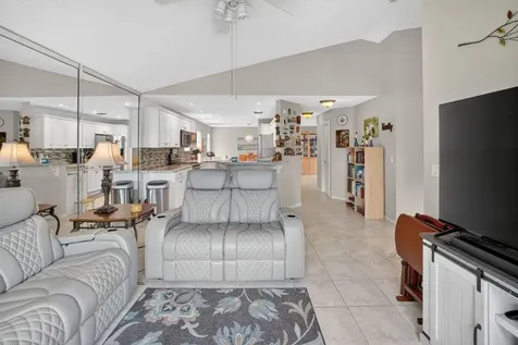 10638 NW 7th Street Pembroke Pines FL 33026