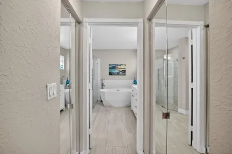 10638 NW 7th Street Pembroke Pines FL 33026