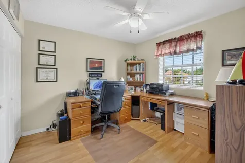 10638 NW 7th Street Pembroke Pines FL 33026
