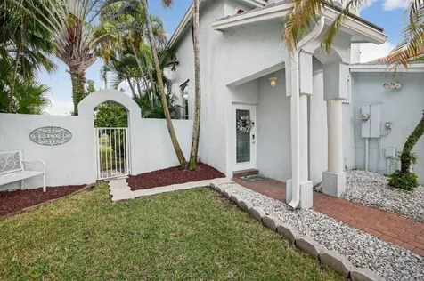 10638 NW 7th Street Pembroke Pines FL 33026