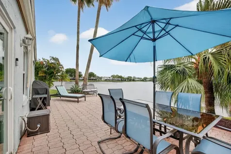 10638 NW 7th Street Pembroke Pines FL 33026