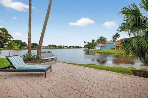 10638 NW 7th Street Pembroke Pines FL 33026