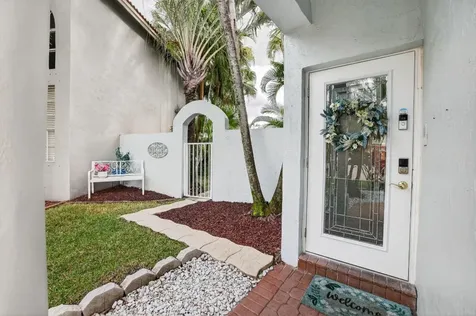 10638 NW 7th Street Pembroke Pines FL 33026