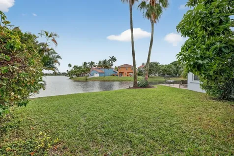 10638 NW 7th Street Pembroke Pines FL 33026