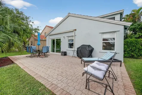 10638 NW 7th Street Pembroke Pines FL 33026