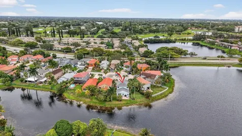 10638 NW 7th Street Pembroke Pines FL 33026