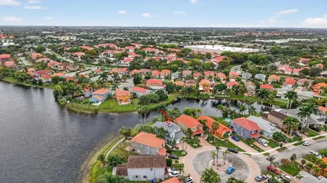 10638 NW 7th Street Pembroke Pines FL 33026