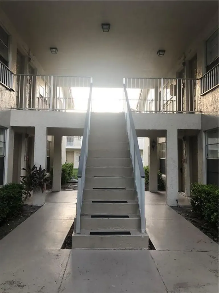 3554 University Drive Coral Springs FL 33065