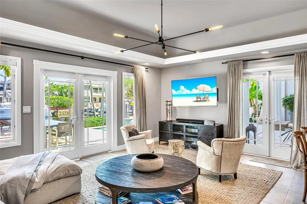 166 Royal Palm Drive Fort Lauderdale FL 33301