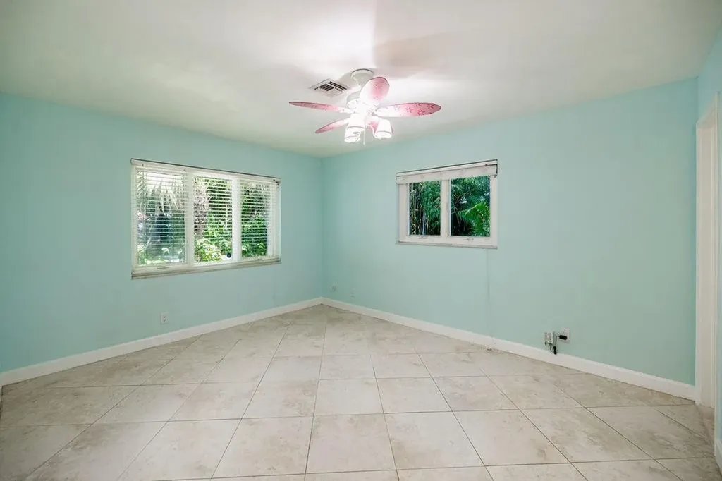 2432 NE 22nd Avenue Lighthouse Point FL 33064