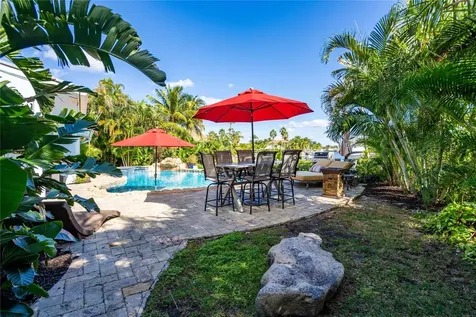 2432 NE 22nd Avenue Lighthouse Point FL 33064