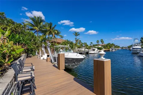 2432 NE 22nd Avenue Lighthouse Point FL 33064