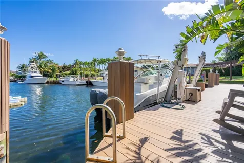 2432 NE 22nd Avenue Lighthouse Point FL 33064