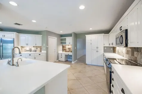 2432 NE 22nd Avenue Lighthouse Point FL 33064
