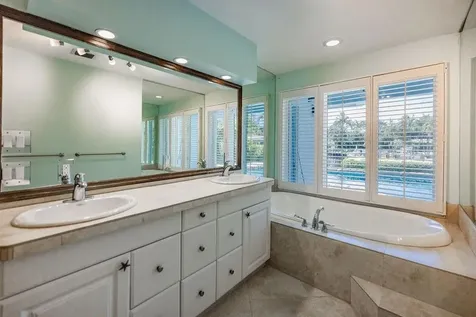 2432 NE 22nd Avenue Lighthouse Point FL 33064