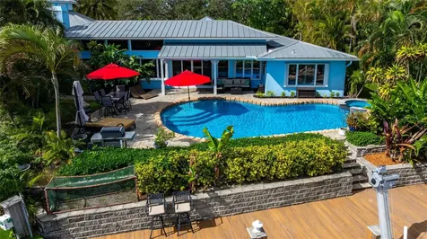 2432 NE 22nd Avenue Lighthouse Point FL 33064