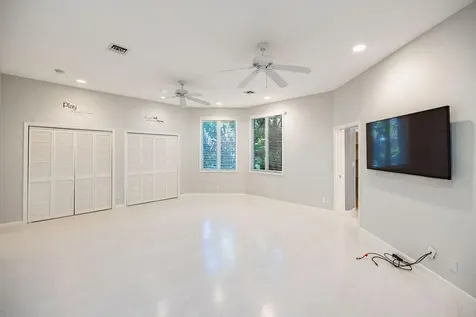 2432 NE 22nd Avenue Lighthouse Point FL 33064
