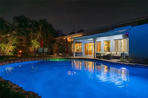 2432 NE 22nd Avenue Lighthouse Point FL 33064