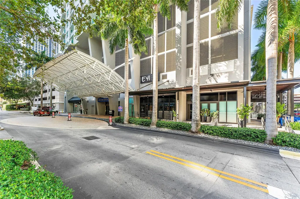 350 SE 2nd Street Fort Lauderdale FL 33301