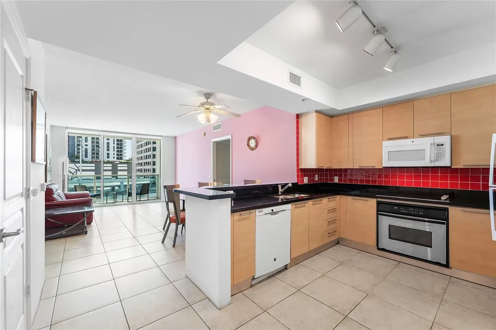 350 SE 2nd Street Fort Lauderdale FL 33301
