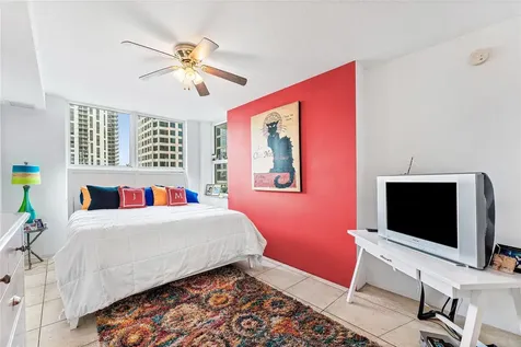 350 SE 2nd Street Fort Lauderdale FL 33301