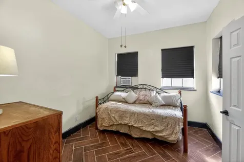 1934 Washington Street Hollywood FL 33020