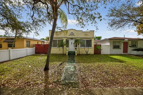 1934 Washington Street Hollywood FL 33020