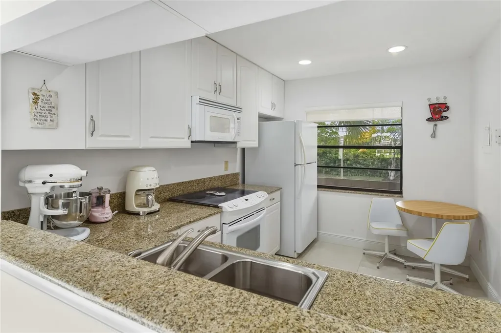 21827 Arriba Real Boca Raton FL 33433