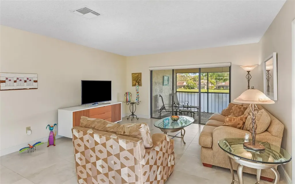 21827 Arriba Real Boca Raton FL 33433