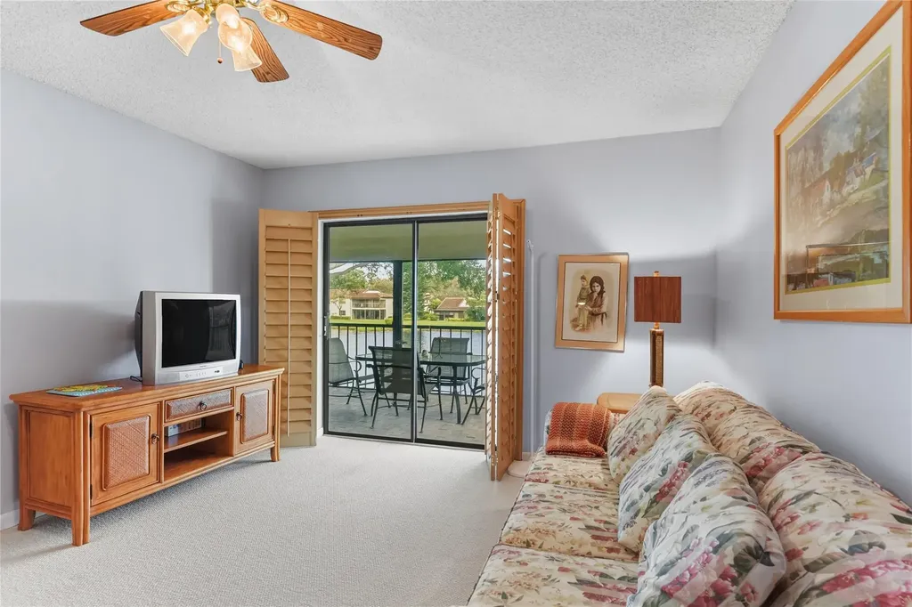 21827 Arriba Real Boca Raton FL 33433