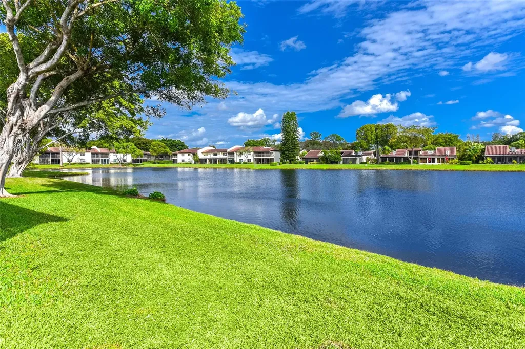 21827 Arriba Real Boca Raton FL 33433