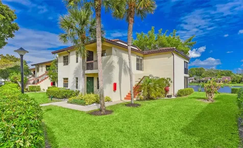 21827 Arriba Real Boca Raton FL 33433