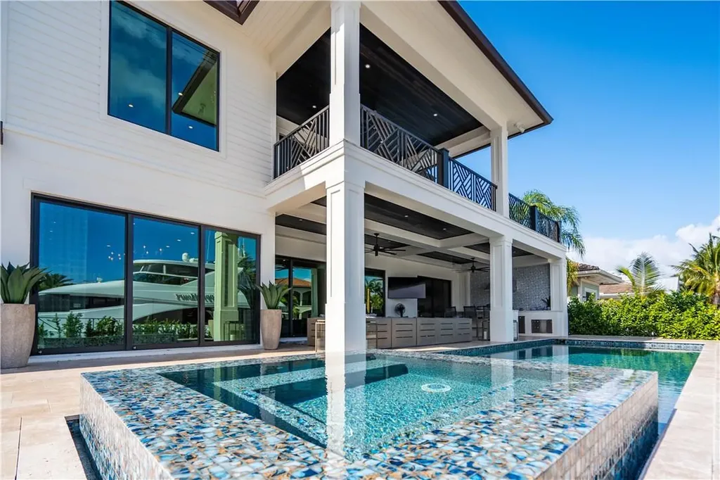 2349 NE 24th Street Lighthouse Point FL 33064