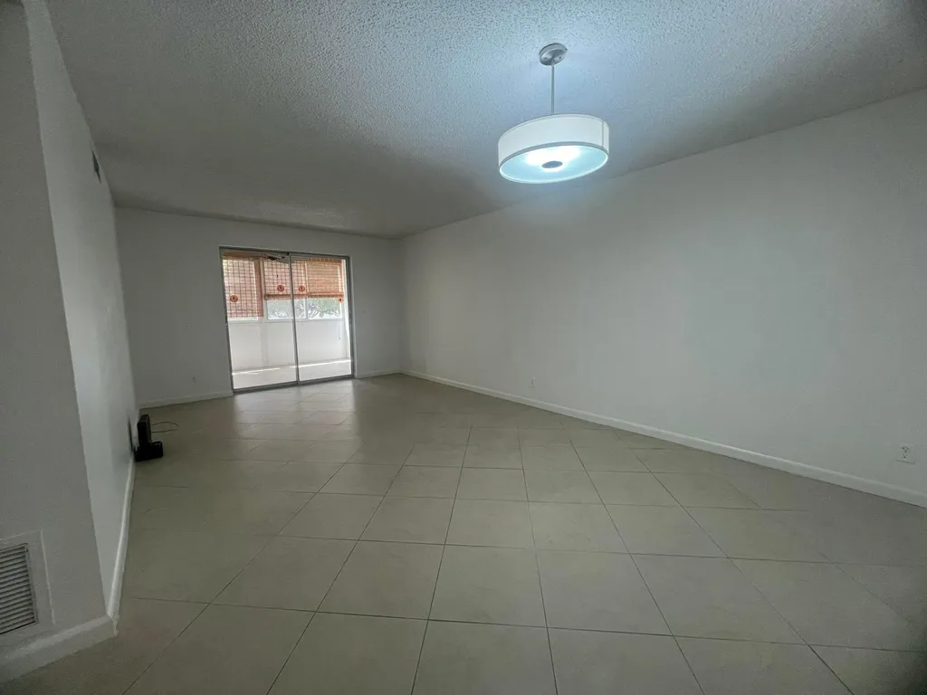 2615 NE 3rd Court Boynton Beach FL 33435