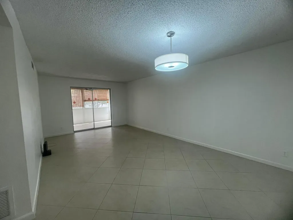 2615 NE 3rd Court Boynton Beach FL 33435