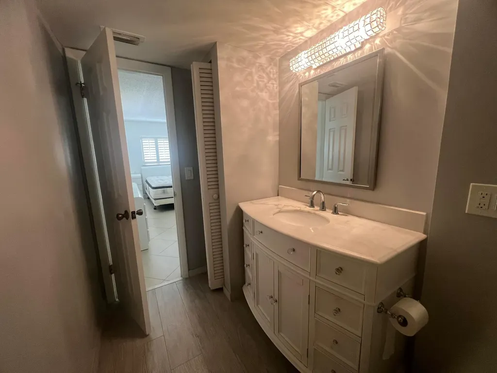 2615 NE 3rd Court Boynton Beach FL 33435