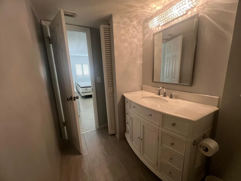 2615 NE 3rd Court Boynton Beach FL 33435