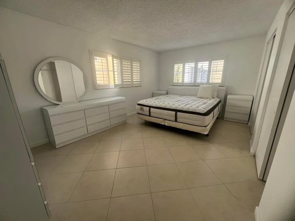 2615 NE 3rd Court Boynton Beach FL 33435